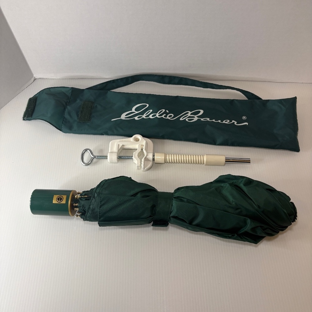 Vtg Eddie Bauer Green Compact Travel Umbrella w/C Clamp/Holder and Bag with tag